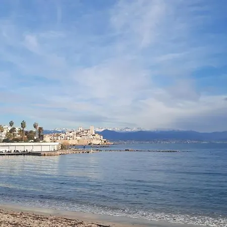 Romantic Sea View Studio, Steps Away From The أنتيب