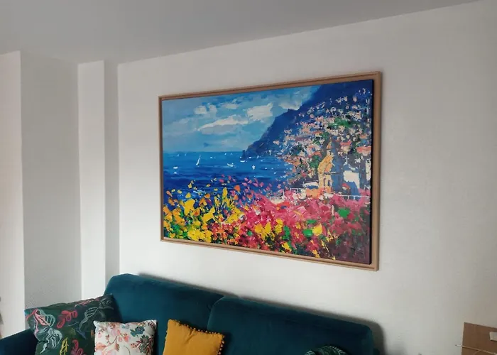 Romantic Sea View Studio, Steps Away From The شقة